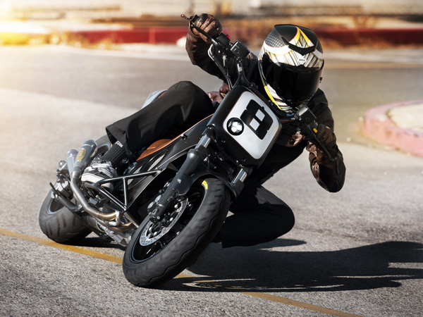 Hyper Modified TMAX by Roland Sands