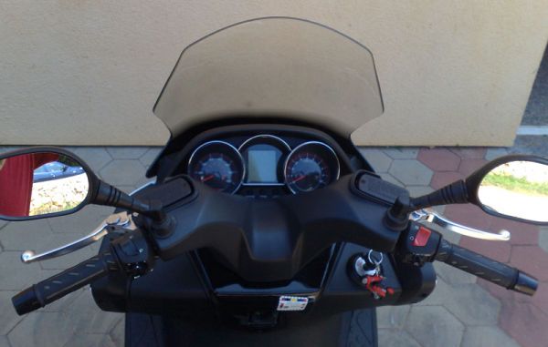 Kymco DOWNTOWN dashboard